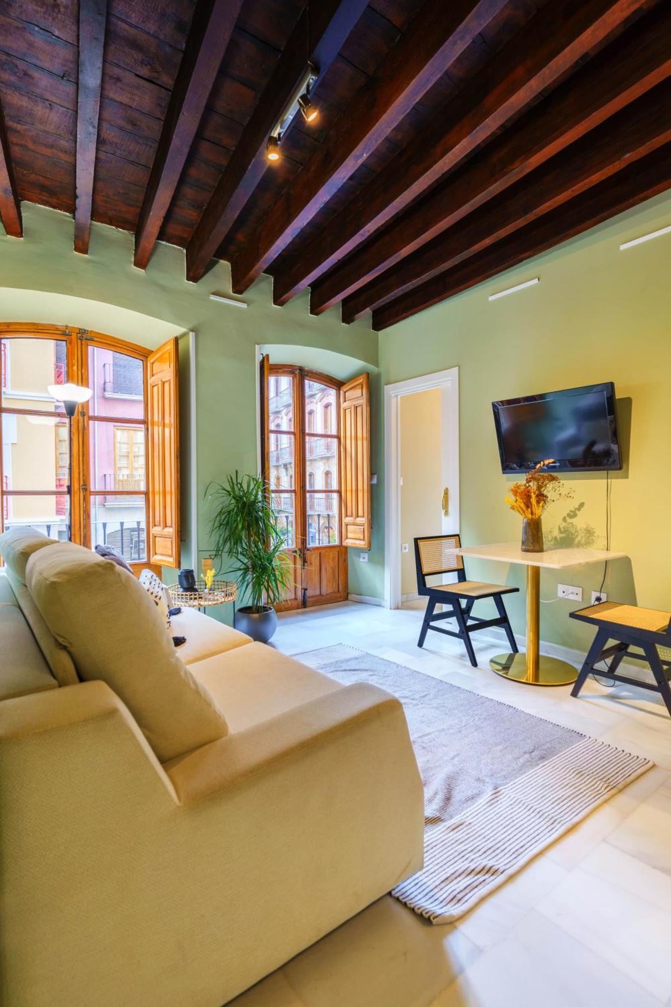 Aile - Hostatel Apartment